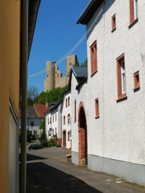 Mooi ruim appartement in antieke stadsboerderij